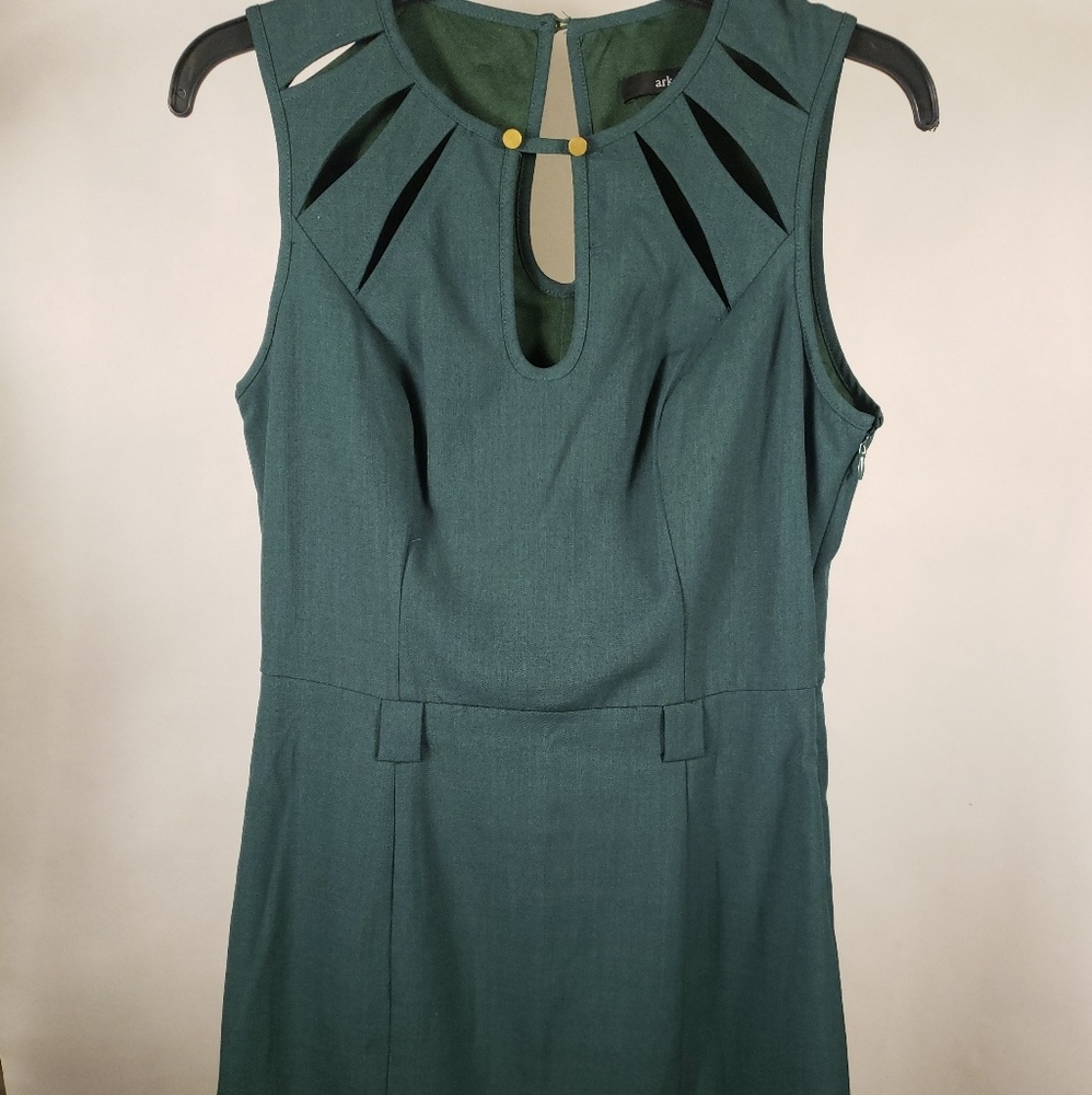 New. Women. Green. Sleeveless. Dress